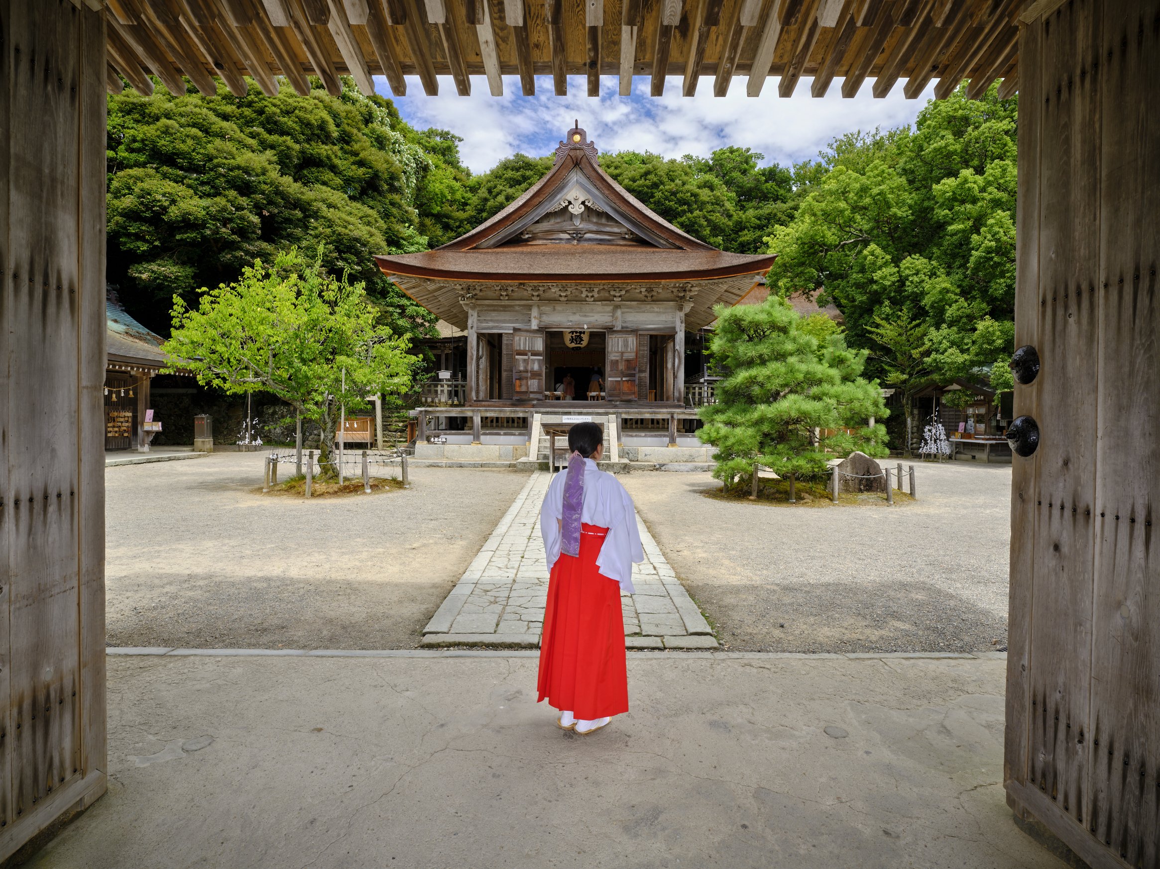 国指定重要文化財拝殿・神門